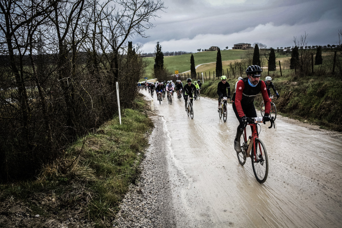 Incontro con il primo fango di giornata